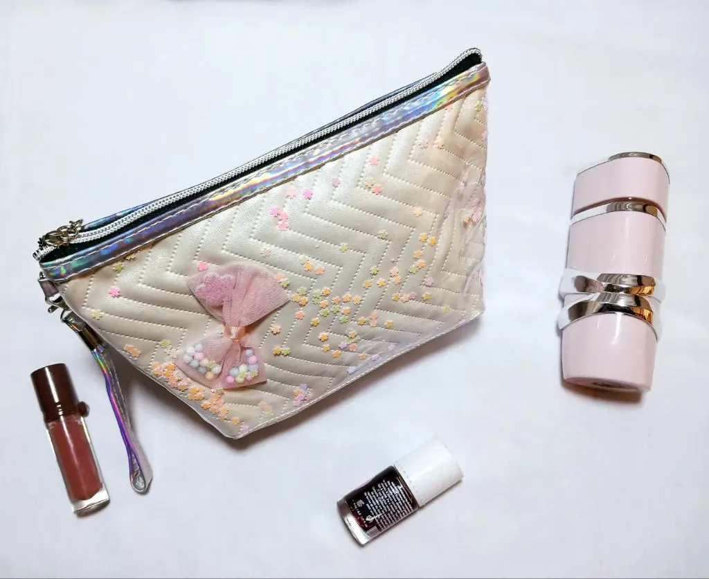 حقيبه مكياج