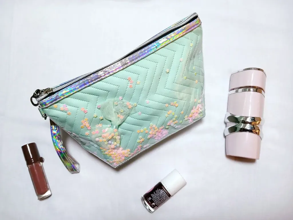 حقيبه مكياج